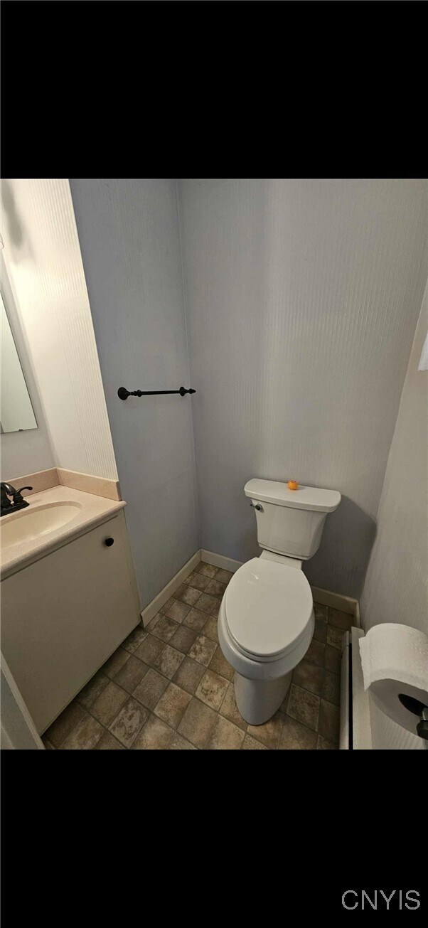 Building Photo - 245 Pratt St