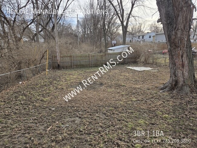 Building Photo - 3523 SE 8th St