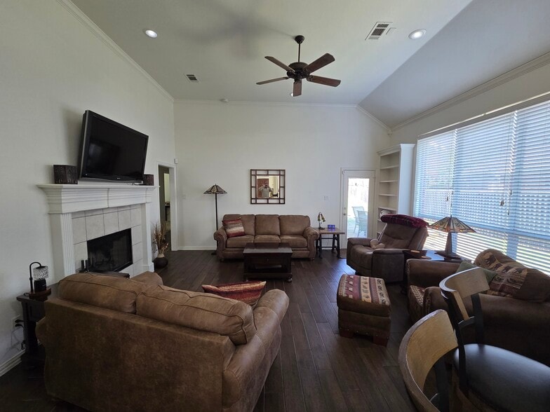 Living room - 2684 Britany Cir