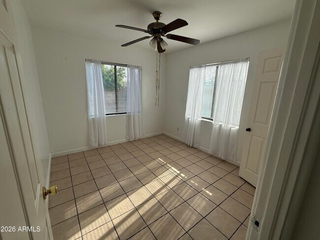 Building Photo - 1801 N 7th Ave