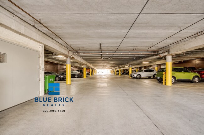 Building Photo - 5121 Klump Ave