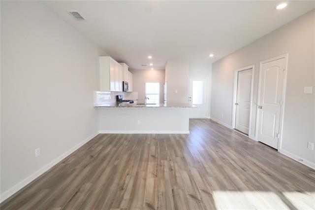 Building Photo - 2121 Yarborough Dr
