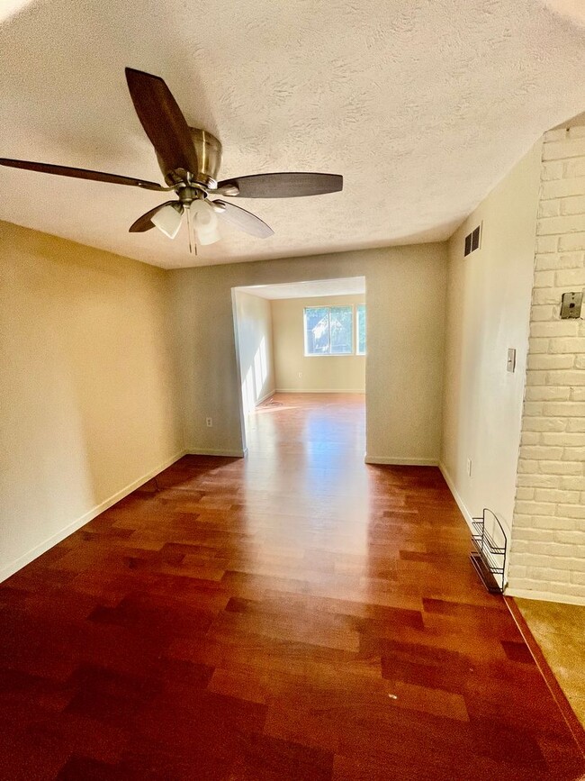 Building Photo - 3 Bed 1.5 Bath- Bridgeville PA