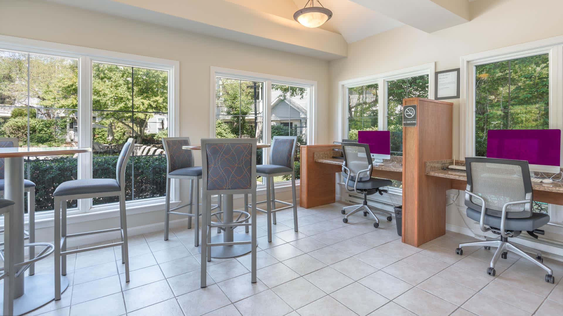 Building Photo - 175 Centre St