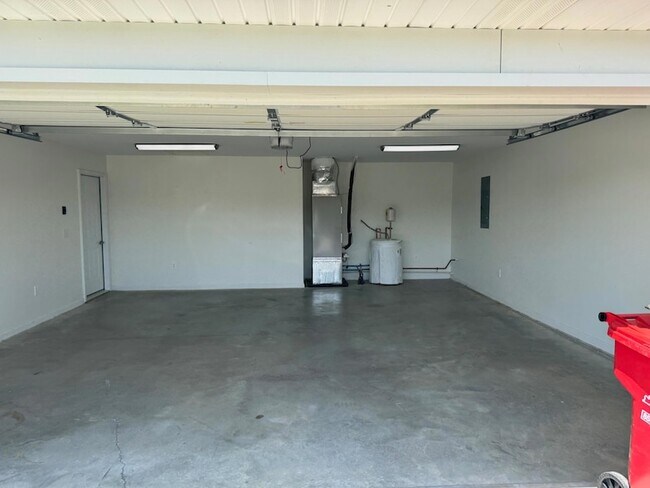Building Photo - 175 Heron Pl