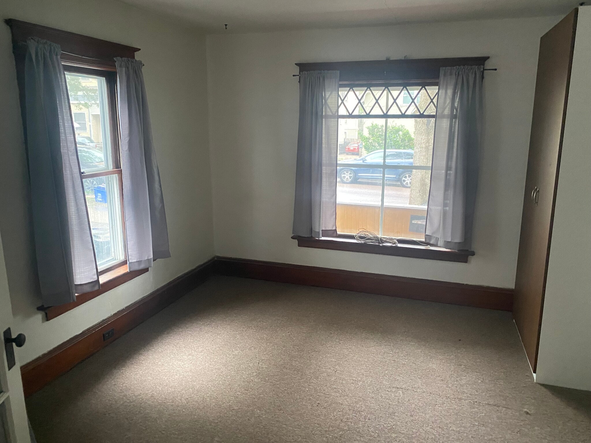 Building Photo - 58 King St