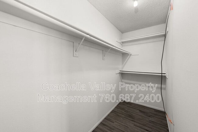 Building Photo - 43922 Warner Trail