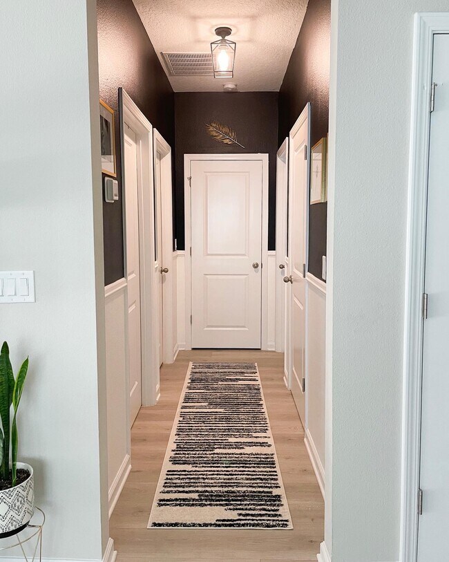 Building Photo - 2090 Hawkeye Pl