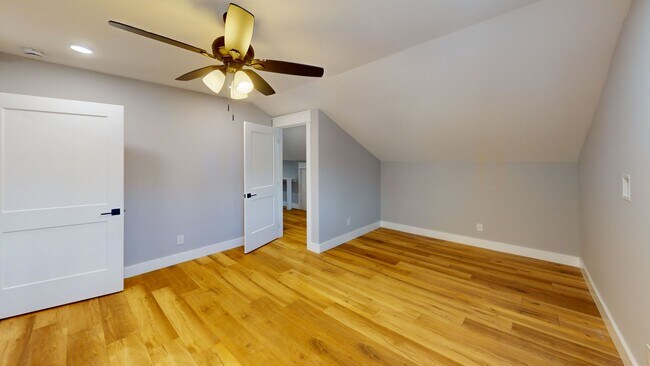 Building Photo - 1708 Highland Ave
