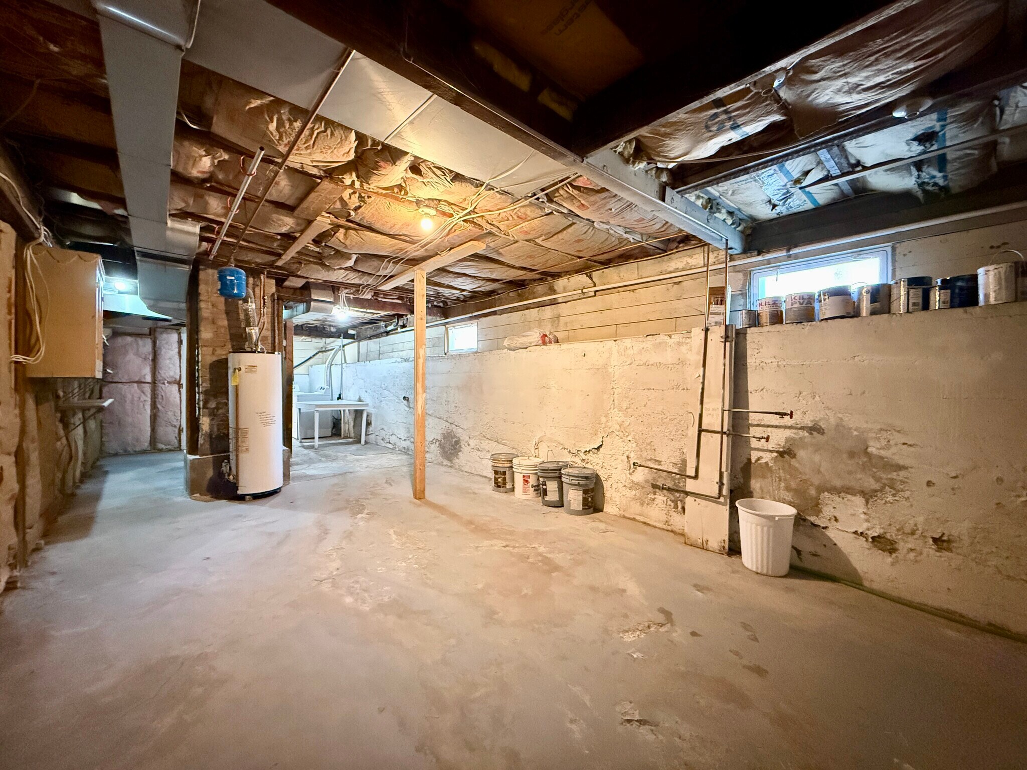 Building Photo - 909 Ouray Ave