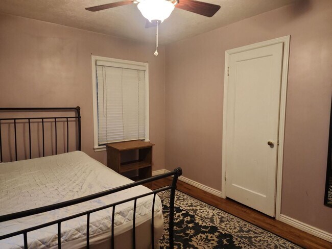 Building Photo - 156 N 1150 W