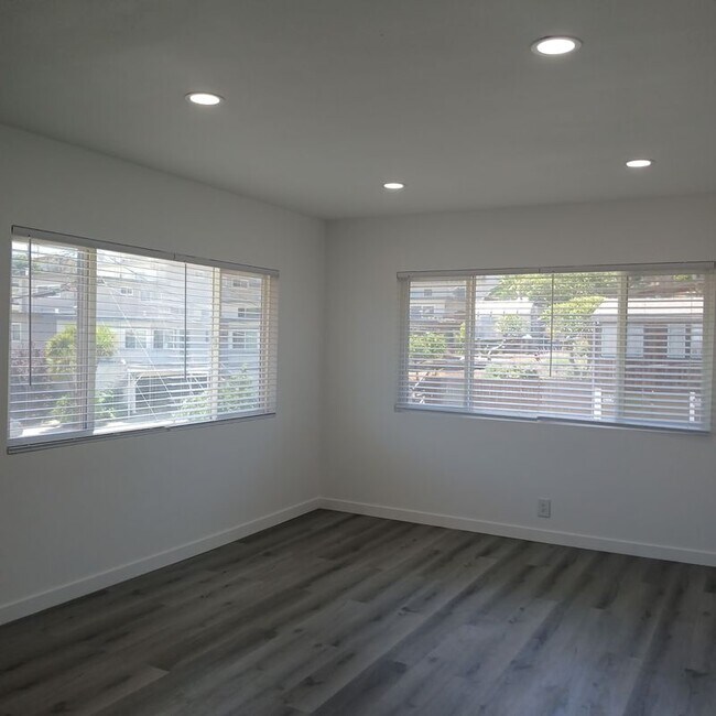 Building Photo - 2404 S Carolina St