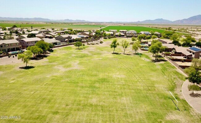 Building Photo - 44236 Adobe Cir