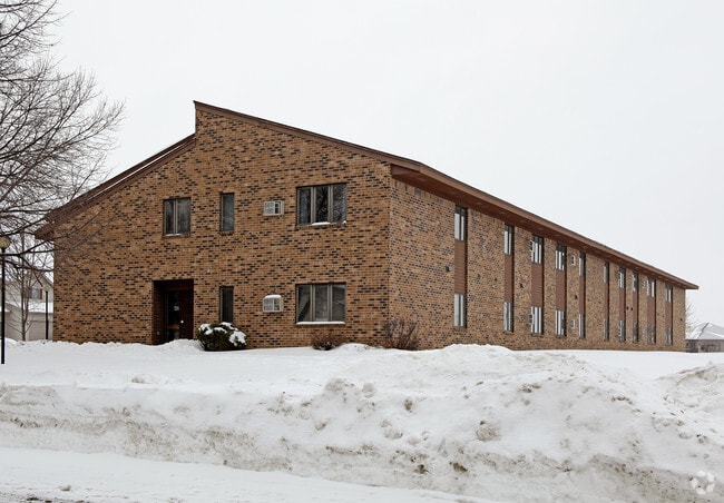 Primary Photo - Parkside Apartments