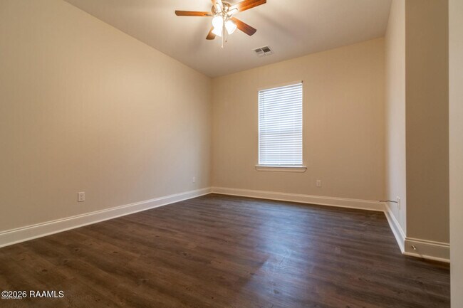 Building Photo - 111 Millie Park Dr