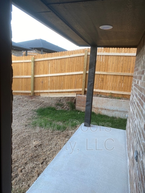 Building Photo - 11311 Breckenridge Ln