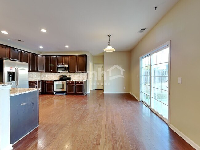 Building Photo - 298 Scarlett Ln