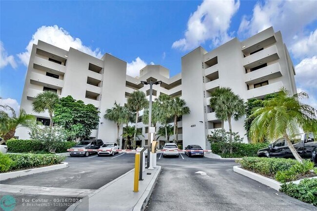 Building Photo - 4201 N Ocean Dr