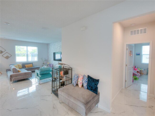 Building Photo - 118 Aria Way