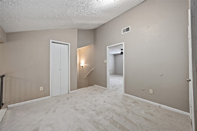 Building Photo - 12238 Wild Pine Dr