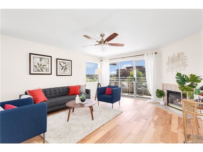 Building Photo - 2bd/1.75ba Seattle Condo