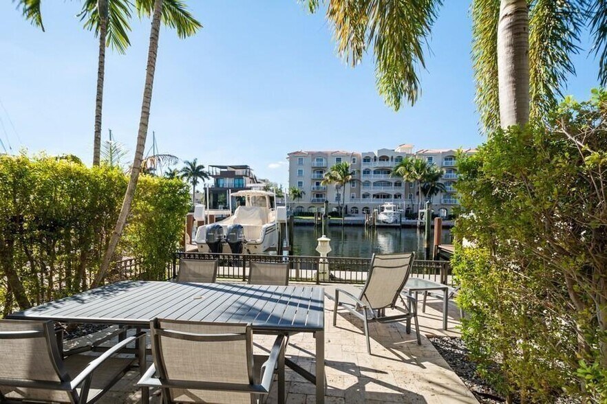 Building Photo - 95 Isle of Venice Dr