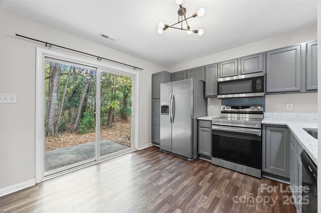 Building Photo - 12216 Lullingstone Rd