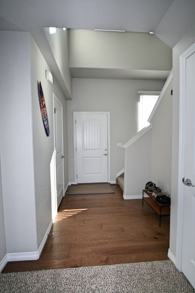 Building Photo - Splendid 3 Bedroom In Lorson Ranch!