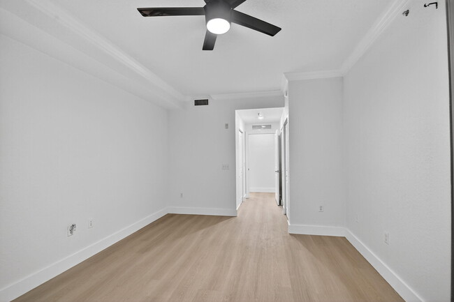 Building Photo - 1116 Renaissance Way