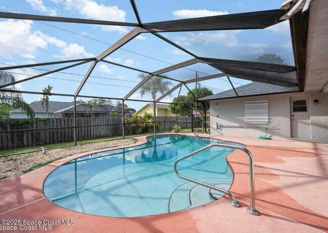 Building Photo - 805 7 Gables Cir SE