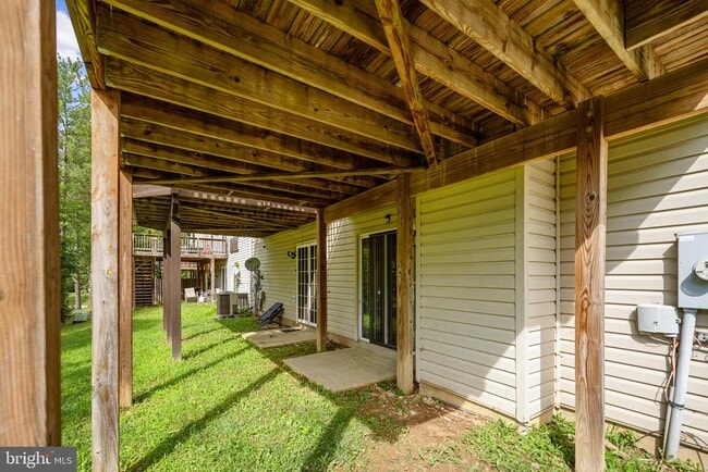 Building Photo - 8819 Hardesty Dr