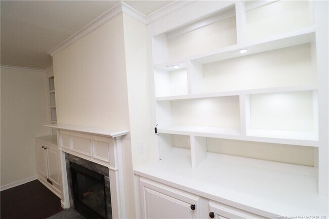 Building Photo - 2114 Frissell Ave