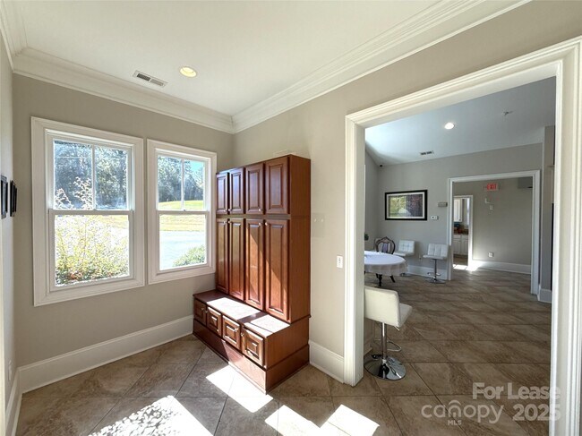 Building Photo - 14019 Thompson Rd