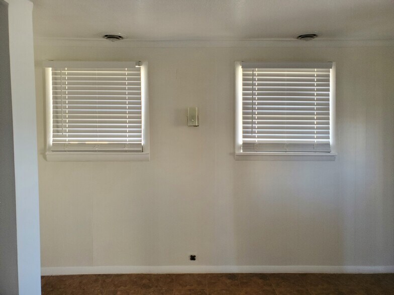 bedroom, looking toward west windows - 635 Elm Ave