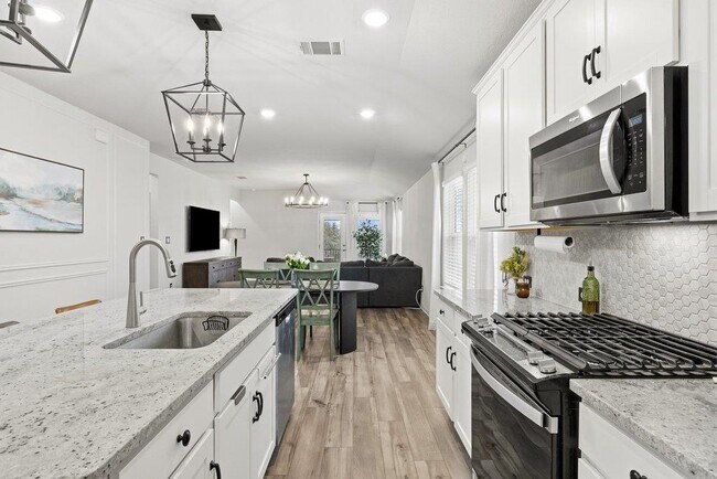 Building Photo - 225 El Capitan Lp