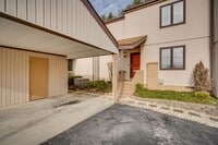 Building Photo - 1175 Pebble Dr