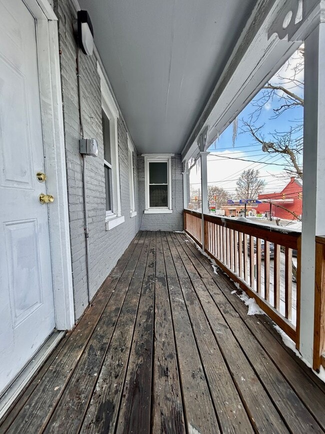 Building Photo - 344 N Lime St