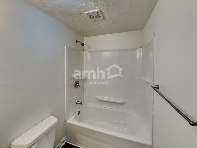 Building Photo - 4026 W 6515 S