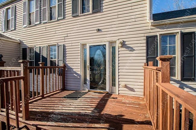 Building Photo - 6601 Amanda Way