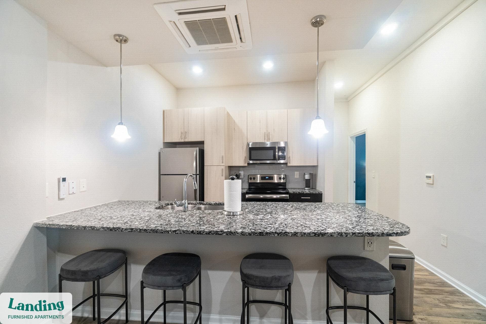 Building Photo - 655 W Mallard Creek Church Rd