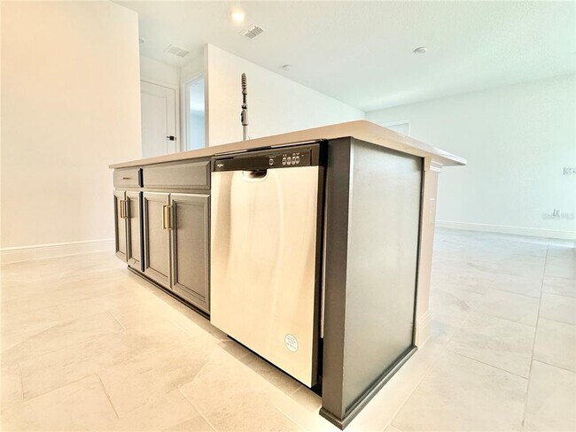 Building Photo - 9629 Saramago Aly