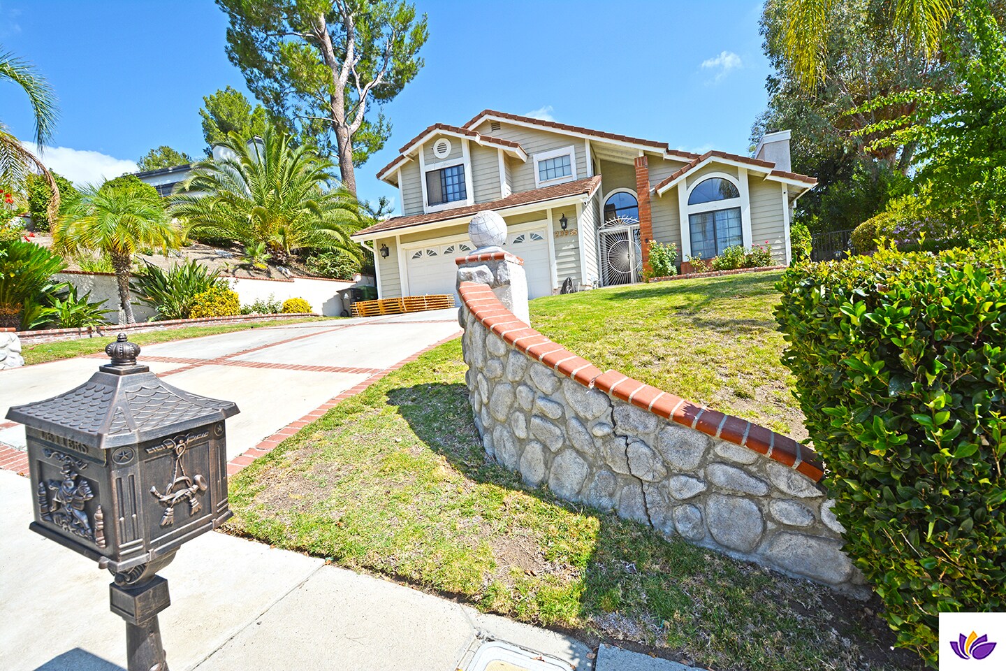 Building Photo - 23935 Ingomar St