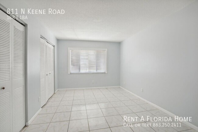 Building Photo - 811 N Keene Rd