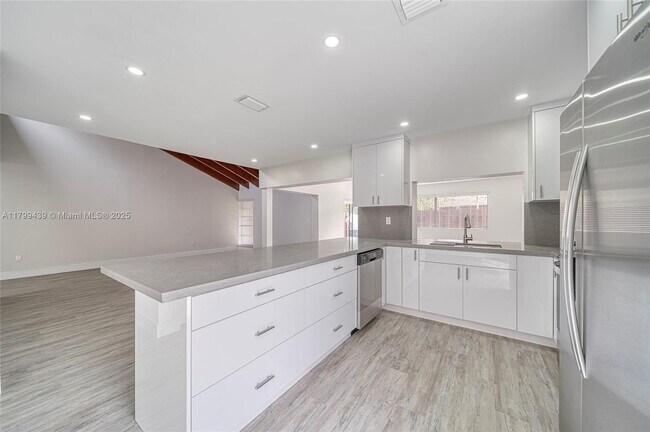 Building Photo - 9068 SW 129th Ln