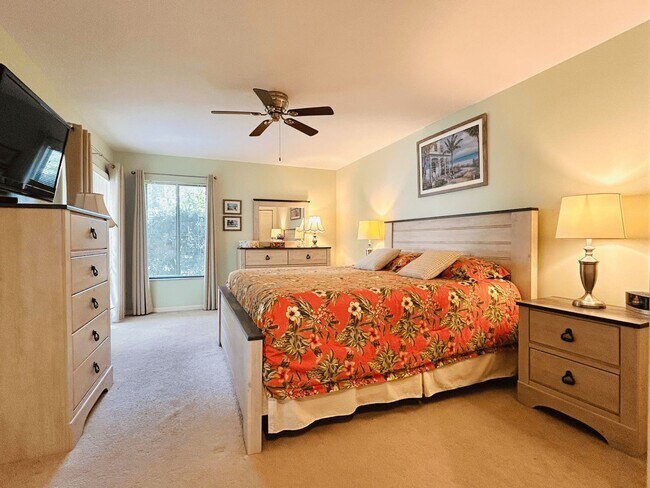 Building Photo - 5256 Myrtle Wood