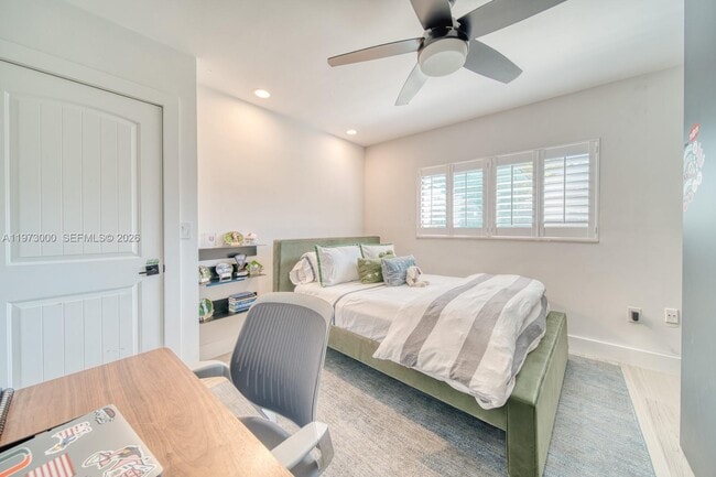 Building Photo - 9220 SW 102nd St