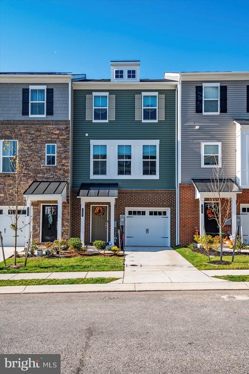 Building Photo - 7062 Fox Glove Ln