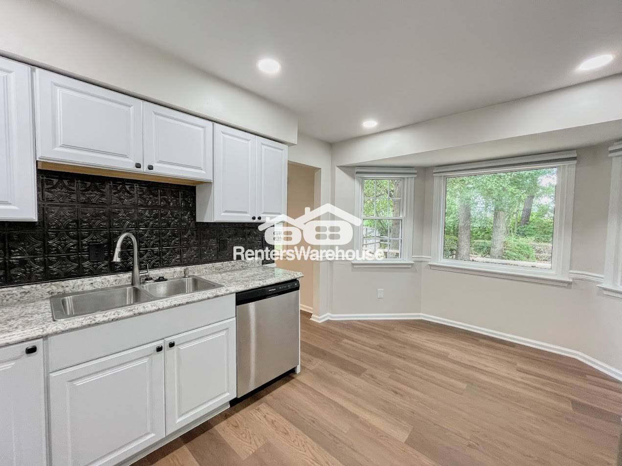Building Photo - 2147 Haverford Dr