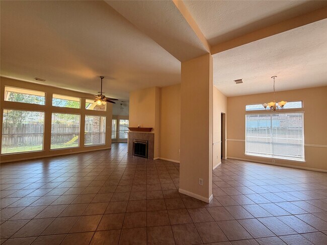 Building Photo - 6518 Smoke Tree Ln