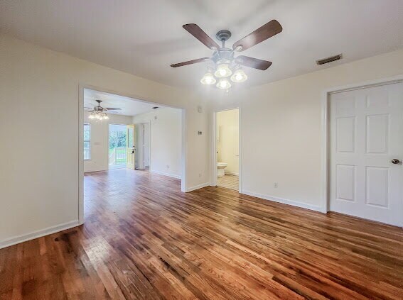 Building Photo - "Charming MIDTOWN 2-Bedroom Home with Glea...